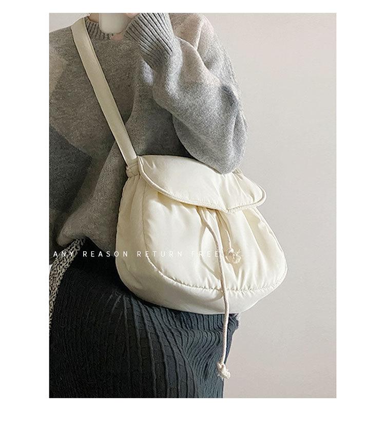 

Bag Women 2025 New Soft and Simple Versatile Flip Drawstring Cloud Cotton Canvas Bag One Shoulder Crossbody Bag Tide белый