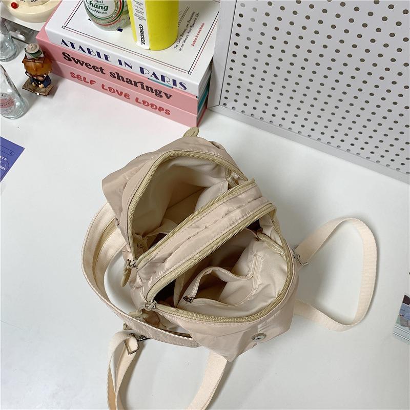 Travel backpack women's new breast bag light commuter messenger bag sports shoulder mountaineering small backpack