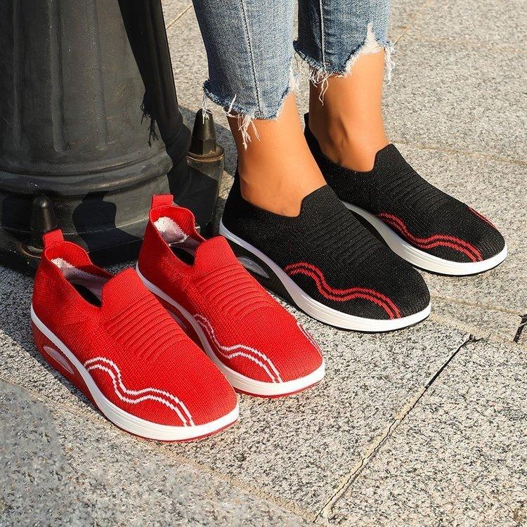 Large size fly-woven casual single shoes for women's spring and summer new slope heel air cushion breathable casual single shoes for women