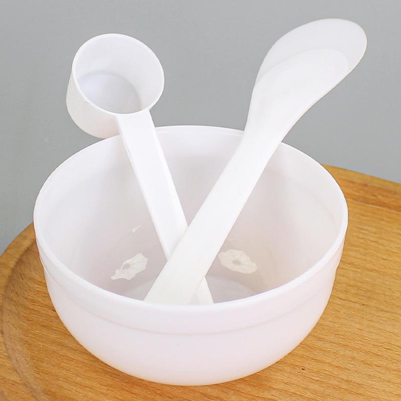 

Набор для смешивания косметических масок: Миска, Палочка, Ложка - Набор из 3 предметов