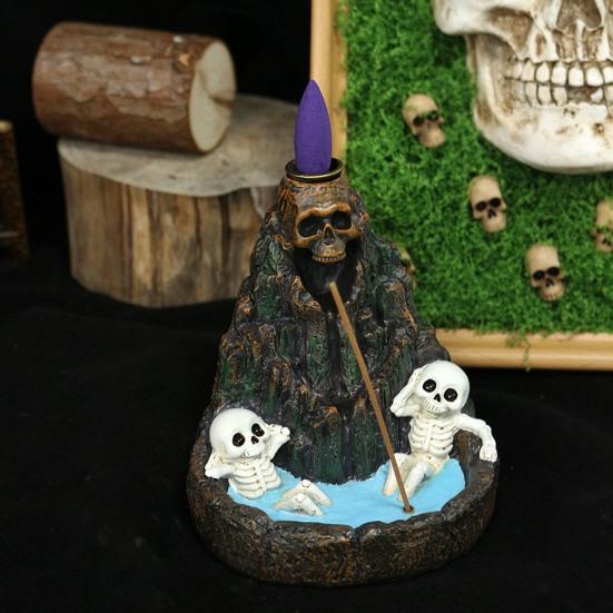 Halloween Skull Mountain Backflow Incense Burner Waterfall Incense Holder with 12 Incense Cones And Stick Resin Aromatherapy Holder for Gothic