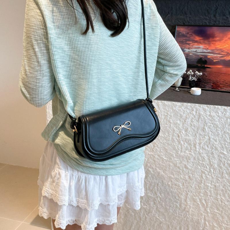 Trend Early Spring Fashion Solid Color Design Foreign Style Korean Version Bow Casual 2025 New Crossbody Portable Small Square Bag