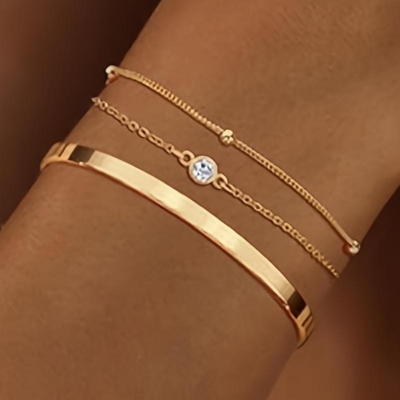 

Three-piece bracelet set with elegant millet beads