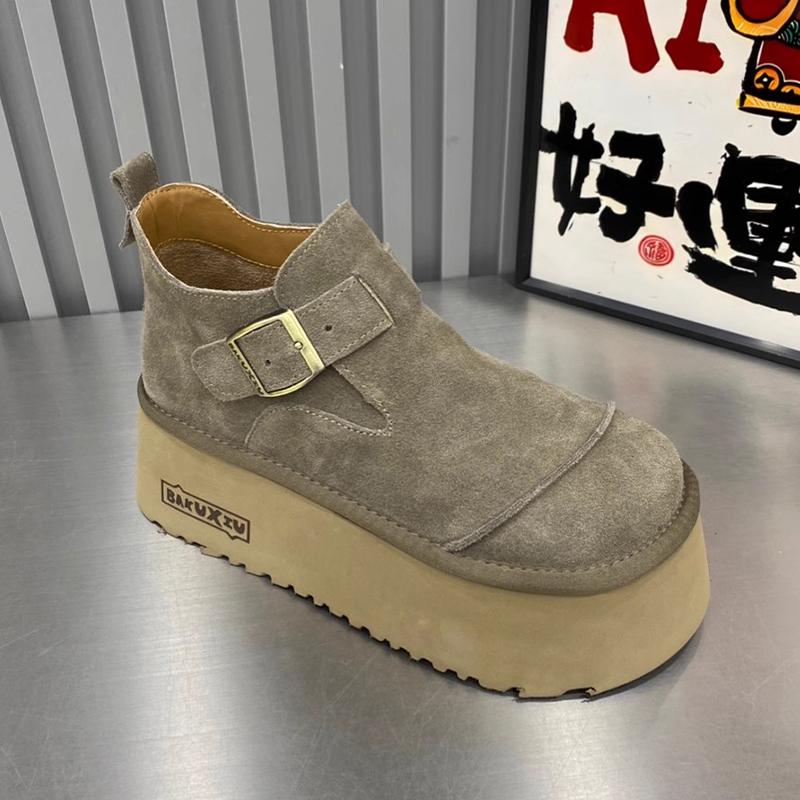 Замшевые женские зимние ботильоны на платформе — фото 10