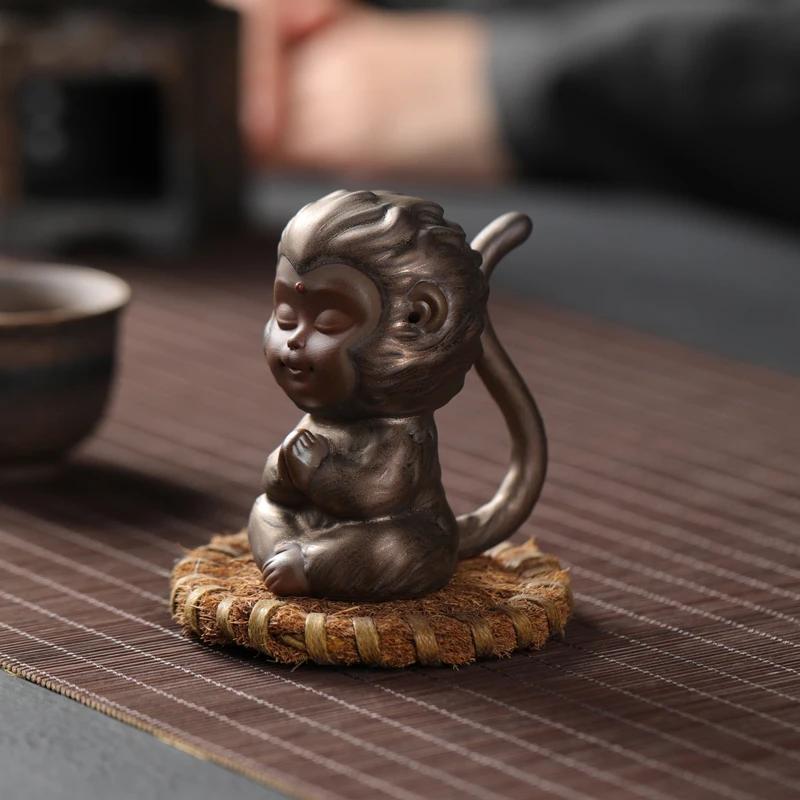 Chinese Purple Clay Tea Pet Monkey King Tea Figurine Ornaments Handmade Sculpture Crafts Chinese Tea Set Decor Accessories