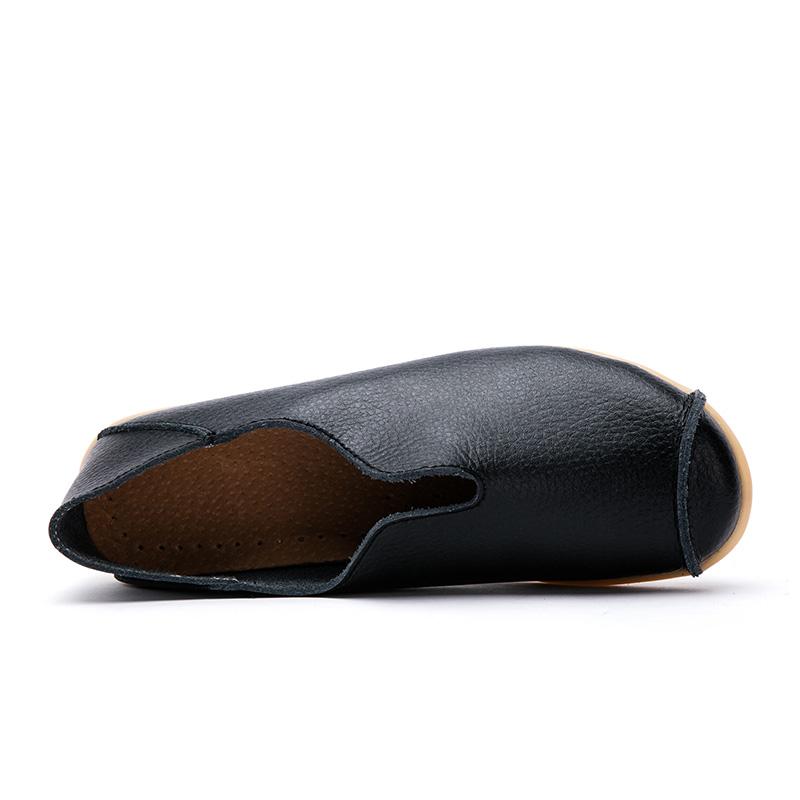 Women's Leather Driving Shoes Moccasins Comfort Flats Casual Slip on Plus Size Walking Shoes for Mother