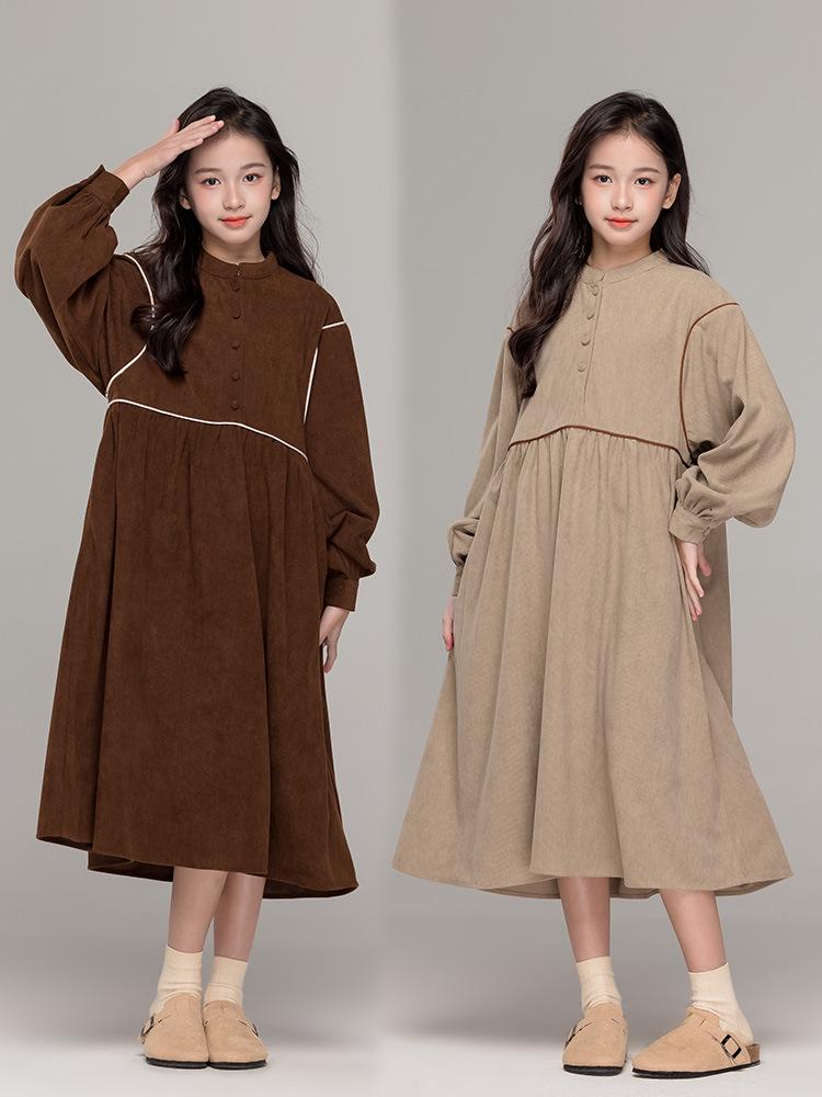 

Дівчаче плаття в морі-стилі з кольоровими блоками, з вельвету, з рукавами-ліхтариками 170cm