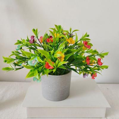 Realistic Artificial Daisy Potted Lifelike Real Touch Faux Flower Potted with Flowerpot Handmade Simulation Green Plant Bonsai