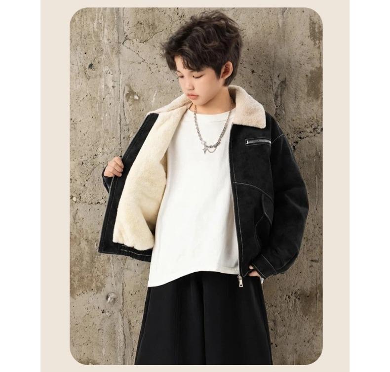 Kids' Fur Collar Leather Jacket with Fleece Lining - Thick Lapel Motorcycle Style for Boys, Winter Fashion.