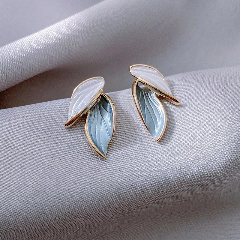 Women Elegant Leaf Ear Stud Earrings