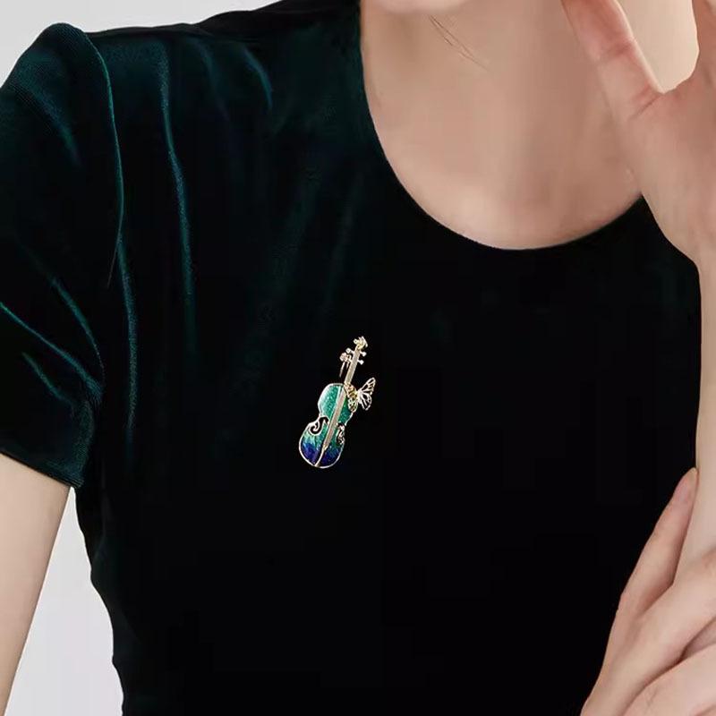 Creative Enamel Violin Brooch, High-end Feminine Personality and Retro Brooch