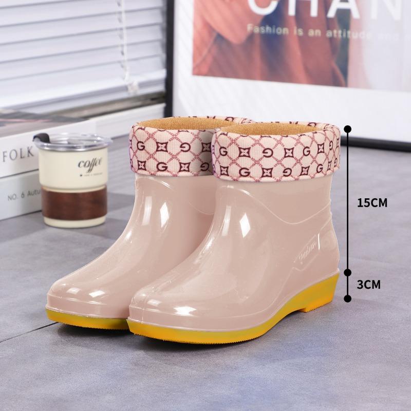 Fashion rain shoes women's adult medium and high rain boots women's 2 new waterproof and non-slip water shoes