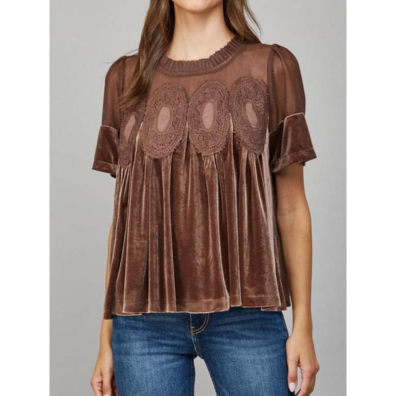 Women European Style Loose Embroidered Puff Short Sleeve Lace Patchwork Velvet Blouse