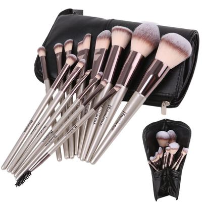 [Supervised by a Makeup Advisor and Featured In Ray] 14-piece Makeup Brush Set In a Case. Makeup Pouch, Foundation Brush, Makeup Set, Gift. Pre-owned.