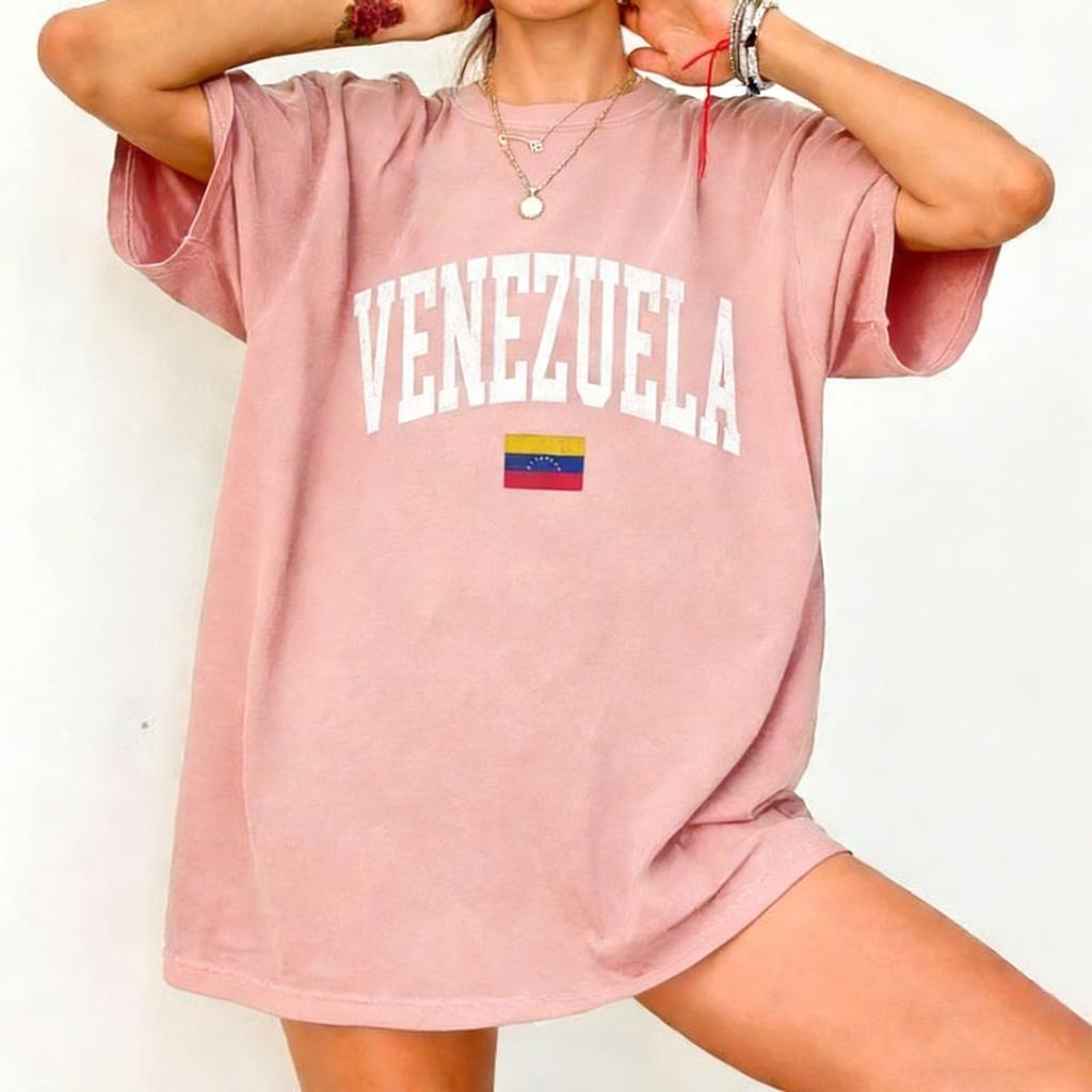 Zniszczona Wenezuela Koszulka Unisex Styl Vintage Varsity Grafika z Flagą Wenezueli T-shirt z Nadrukiem Prezenty z Ameryki Łacińskiej Top