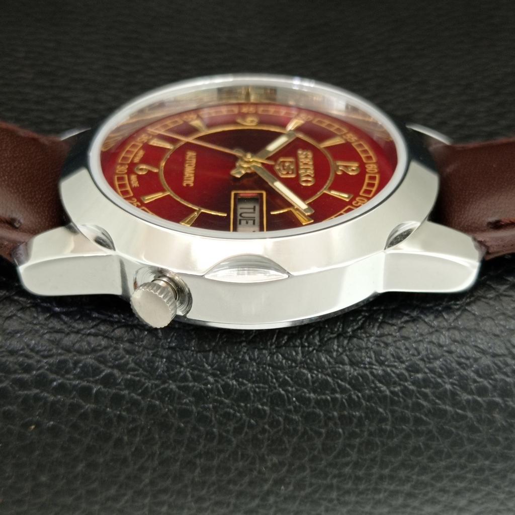 JAPAN VINTAGE REFURBISHED SEIKO 5 AUTOMATIC 7009A MENS RED DIAL WATCH a445548-1