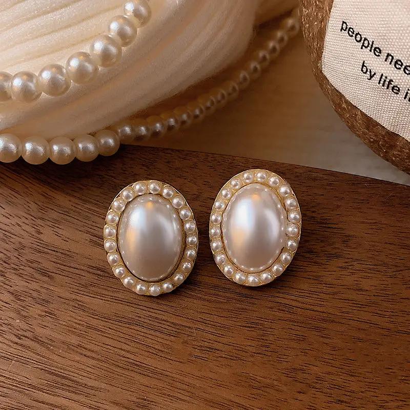 French Baroque Pearl Earclip with No Ear Hole for Women New Earclip Style Versatile Earaccessory