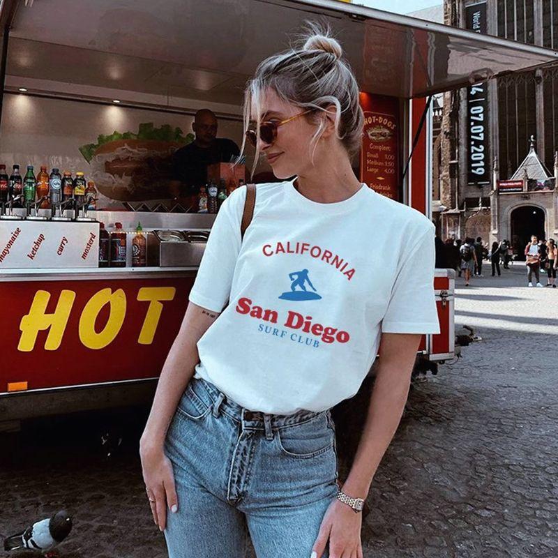 White Short Sleeve T-shirt Women 2025 New Summer Seaside Beach Loose Plus Size Half Sleeve Top