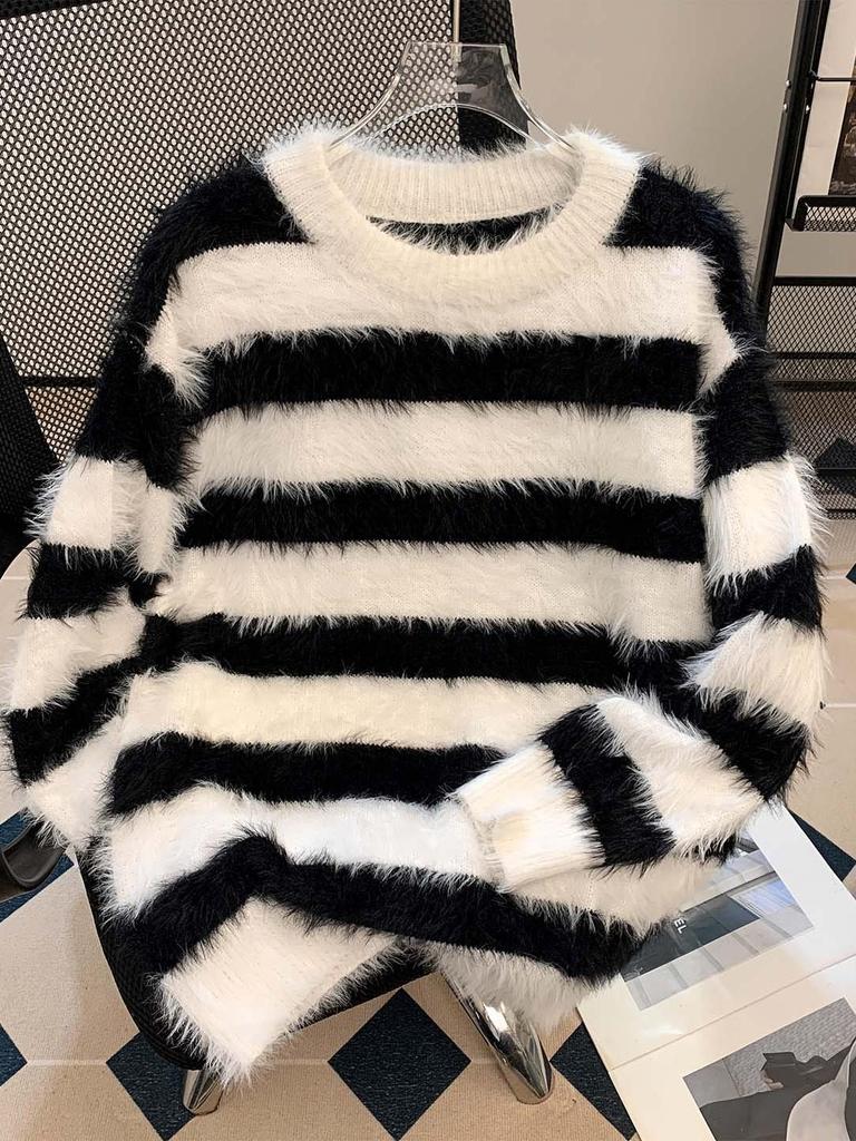 Men's Thick Striped Mink Velvet Sweater - Loose Fit Round Neck, Trendy Teen/Student Sports Knitwear for Autumn & Winter