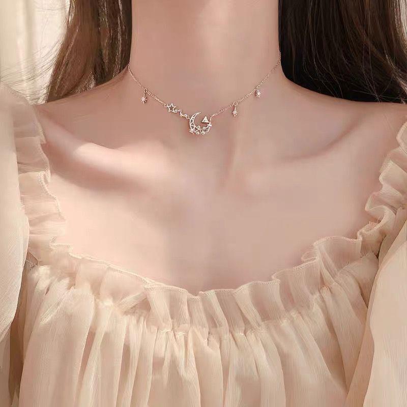 925 Silver Simple Personality Trend Choker Clavicle Chain Ins Necklace with Shiny Rhinestone Moon Jewelry for Modern Female