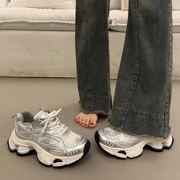 

Fashion Womens Sneakers Shoes 2025 Fashion Platform Woman-shoes Tennis Female Designer Silver Thick Sole Roses Trainers New Mesh Casual 35