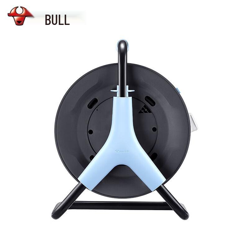 BULL GN-804 Cable Reel with Socket
