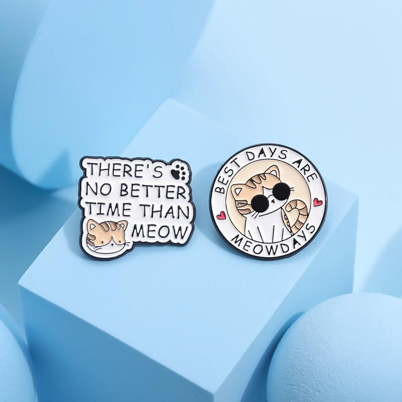 Adorable Cartoon Cat Themed Metal Brooches For Fun Fashionable Accessories For Everyone