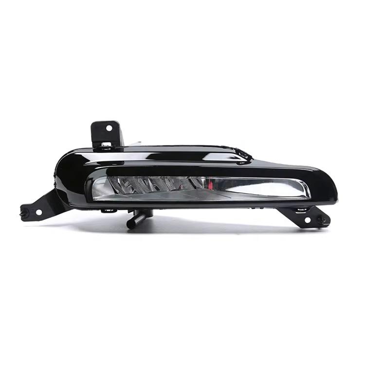 LR072645/LR072646: Fits 2016 Land Rover Range Rover Evoque Front Fog Lights