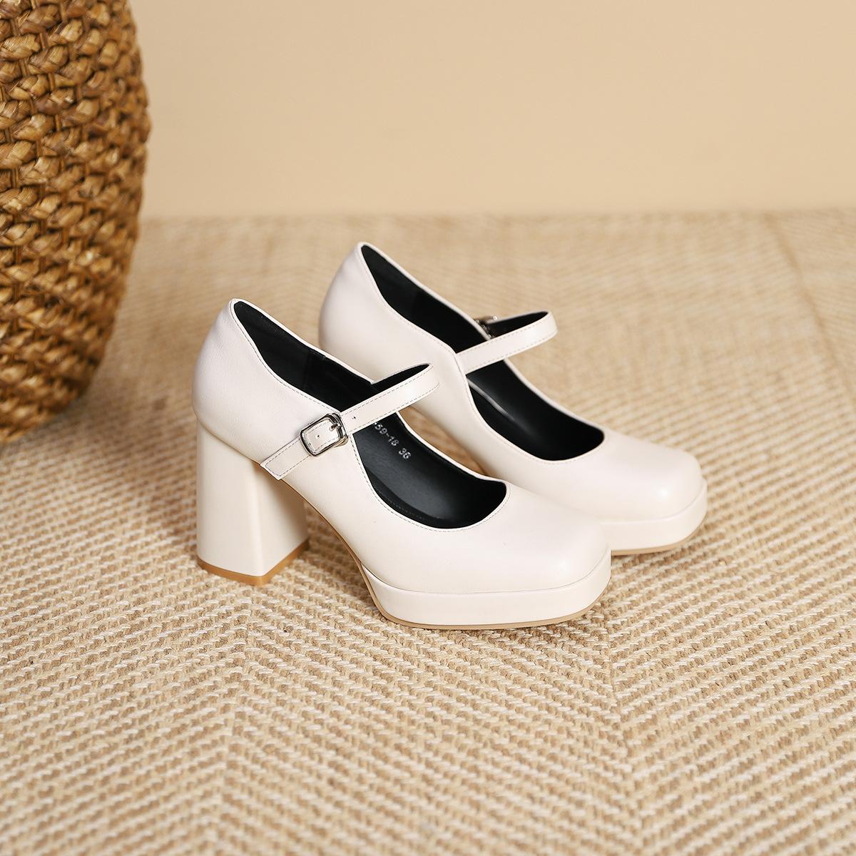 

3359-18 Xiaoxiangfeng word with square head high-heeled single shoes spring new fashion light mouth thick-heeled single shoes women s shoes 40