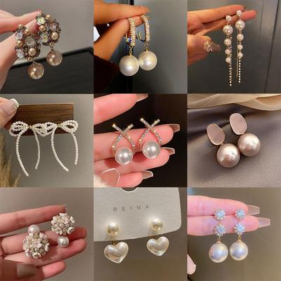 Exquisite Ohrstecker mit Zirkon und Perle aus Silber - High-End Retro Französischer Stil für Damen