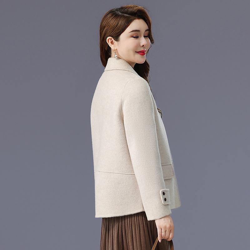 Double-Sided Camel Wool Mid-Length Slim Coat for Women - Autumn/Winter 2025 Collection