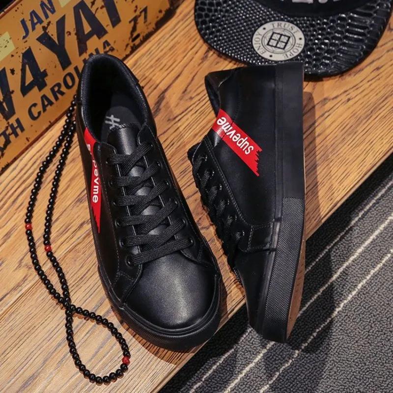 Vulkaniserte sko for menn Komfortable sneakers Mann Nyhet i Fritidssko Pustende Merkevaretilbud Klassisk Original Lav Pris Arbeid