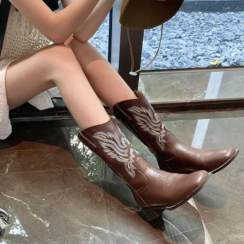 Retro Women Boots Classic Embroidered Western Cowboy Boots Square Toe Design Women Knight Boot Quality Leather Mid-Calf Booties