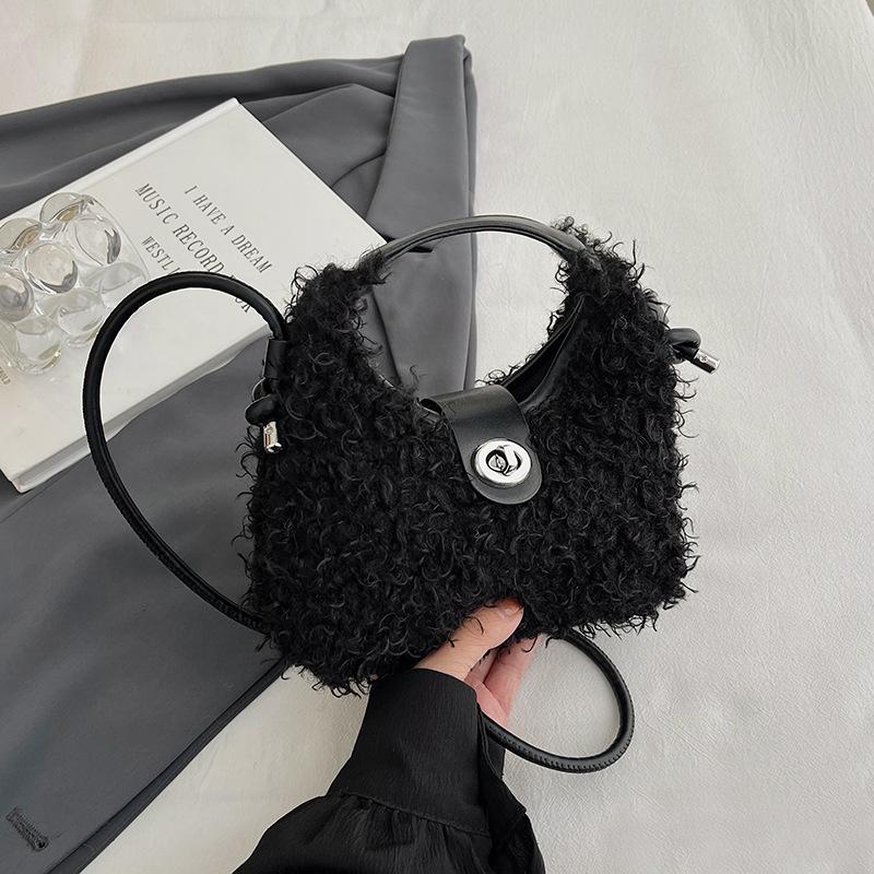 

2025 осень новый тренд мода плюшевая сумка через плечо высокая ценность милая сумка-пельмень в иностранном стиле сумка-мессенджер женская сумка чёрный