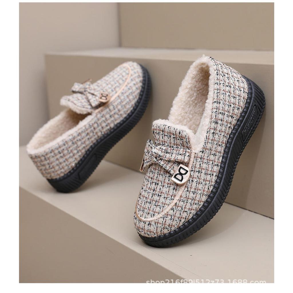 Winter Cloth Shoes, Women's Cotton Shoes with Thick Velvet Insulation, Flat Bottom Anti Slip Cotton Boots