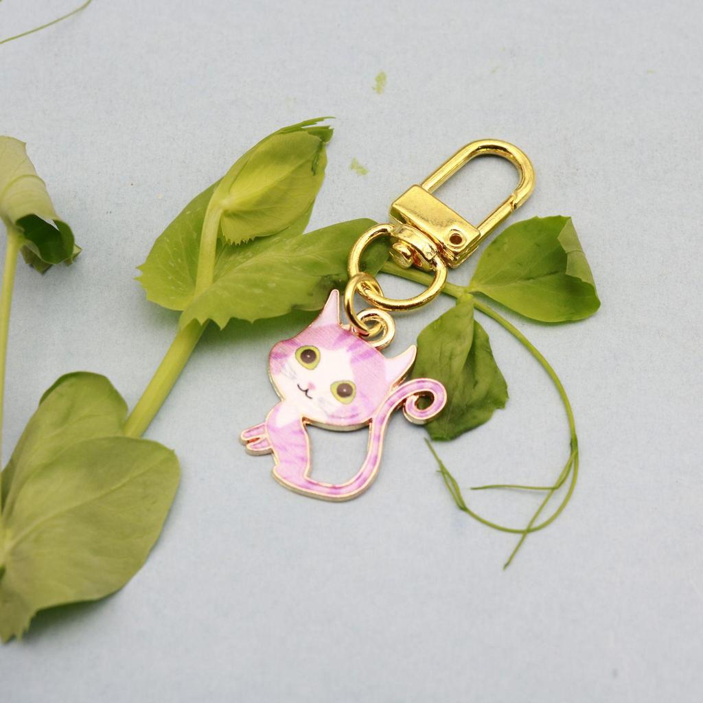 Adorable Alloy Little Cat Keychain Charm for AirPods and Mini Bags