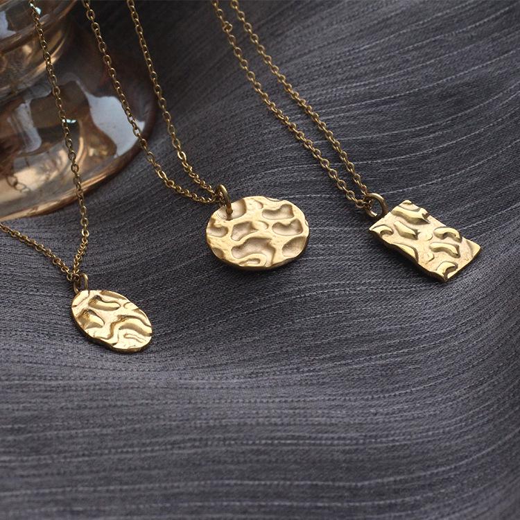 18K Gold-Plated Titanium Steel Pendant, Geometric Round Design, Trendy Style, Similar to Xiaohongshu Necklace.