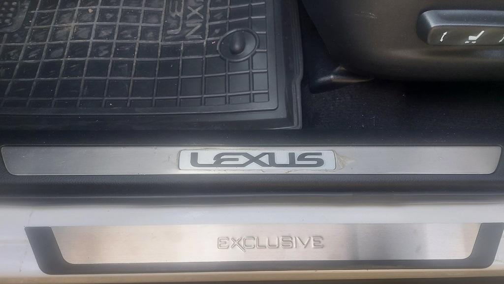 

Накладки на пороги (4 шт) Exclusive для Lexus NX 2014-2021 гг