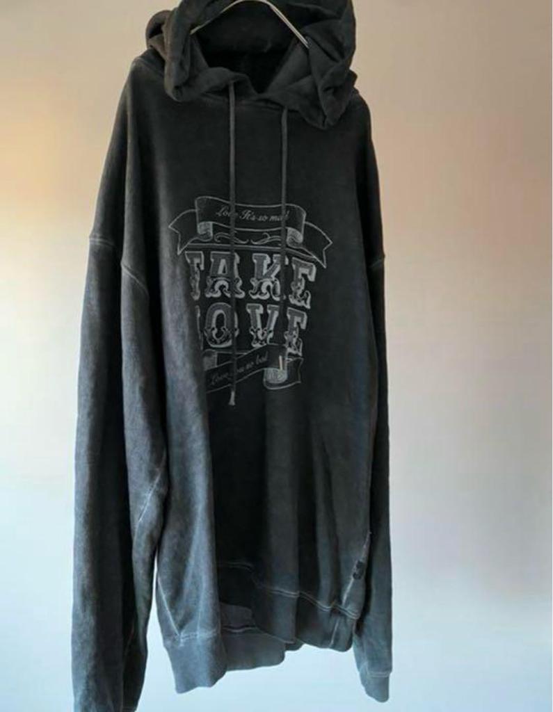 [USED] BTS FAKE LOVE Hoodie Pop-Up