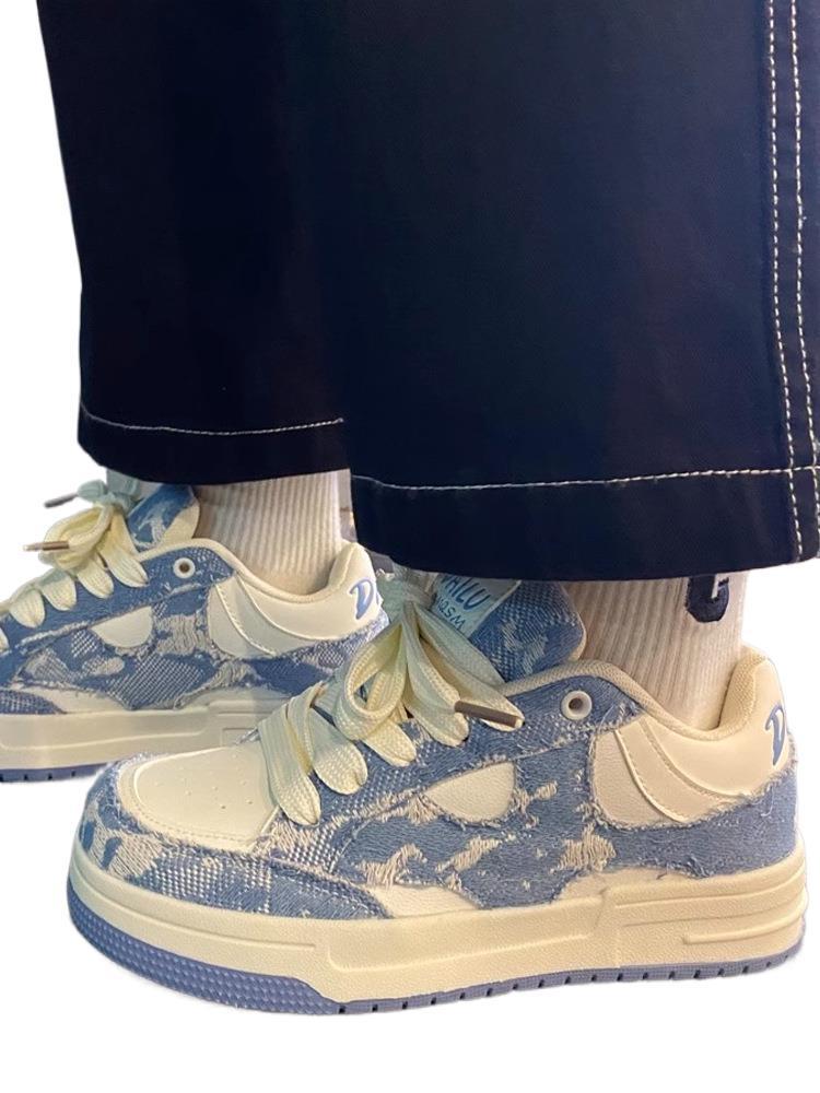 Versatile Summer 2025 Niche Denim Skate Shoes: Men's Thick Sole Height-Boosting Canvas Loafers