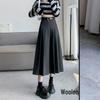 Plus Size High-Waisted Black A-Line Pleated Skirt for Pear-Shaped Petite Women - Mid-Length, Autumn Style