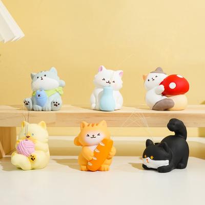Decorative Cat Figurine Ceramic Material Hand-Painted Detailed Craftsmanship Home Office Desk Ornament Collectible Sculpture