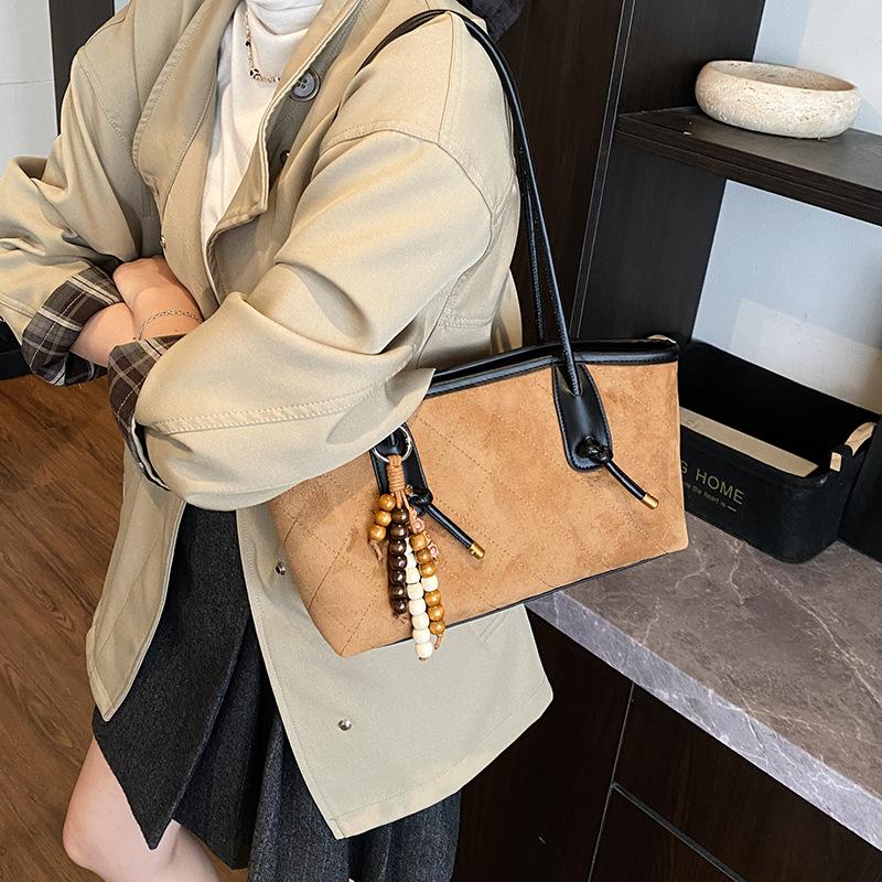 Retro Bag Women's Large Capacity Autumn and Winter Casual Shoulder Armpit Bag Rhombus Commuter Tote Bag