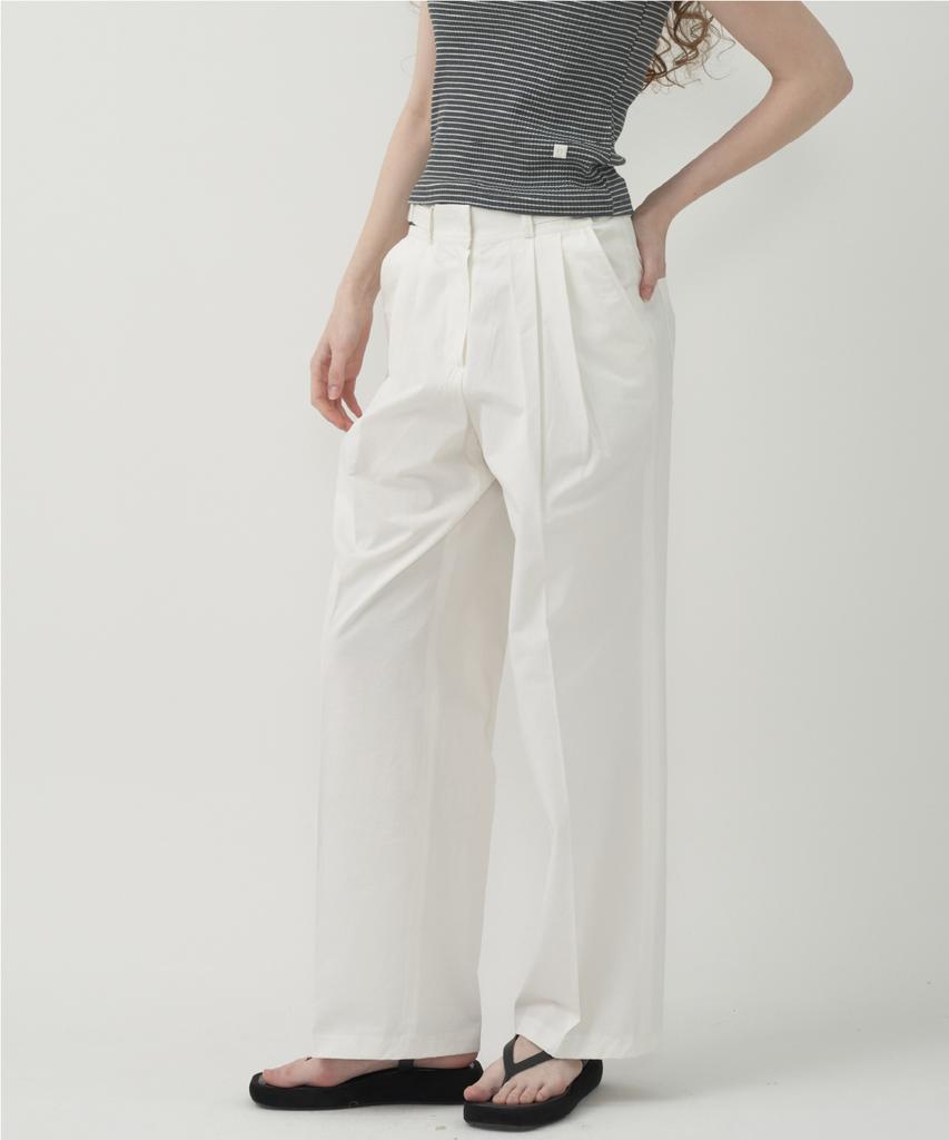 MOTT Buckle Cotton Pants - White
