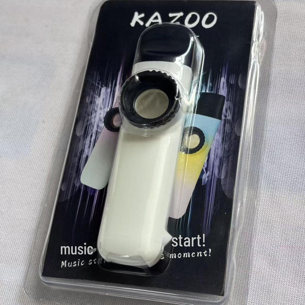 ABS Plastic Kazoo with 8 Reeds & Lanyard In PVC Blister Packaging