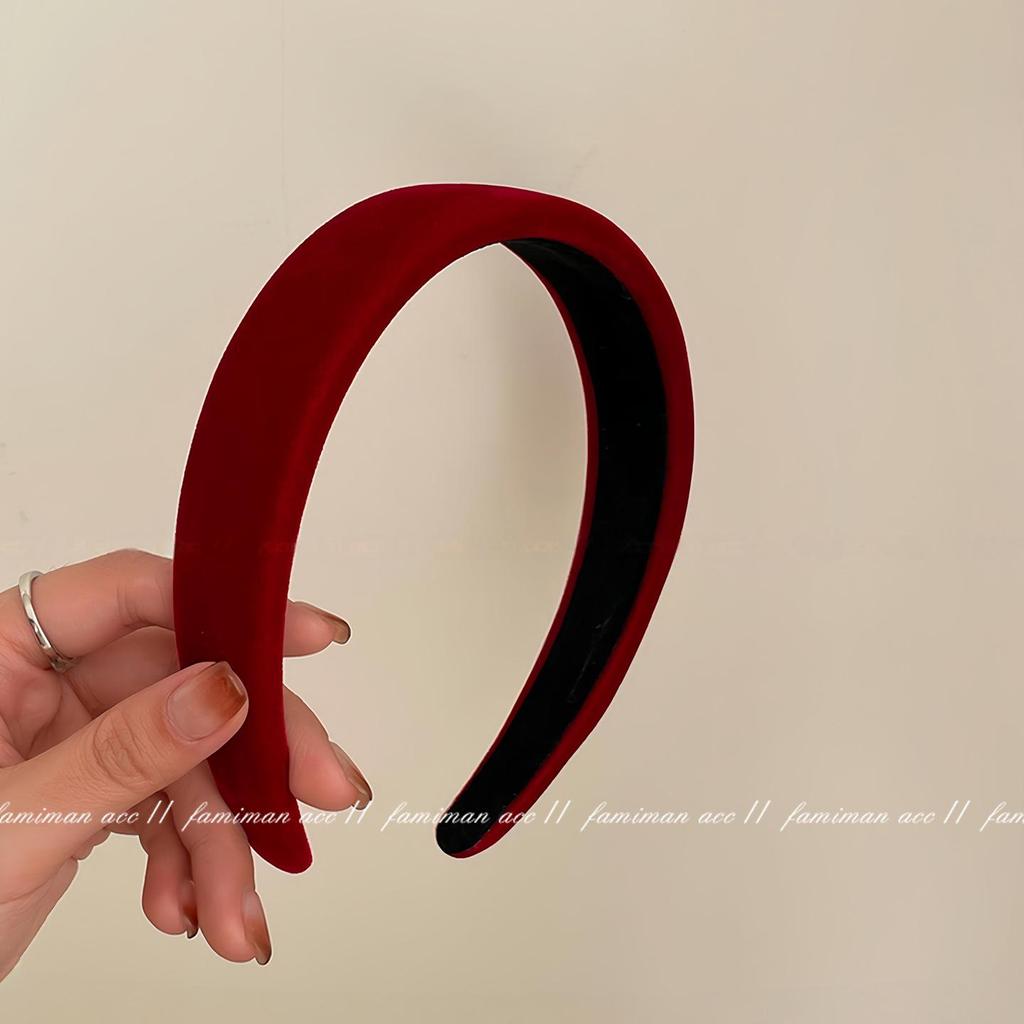 High-End Retro Velvet Red Headband for Women - 2026 Winter Fashion Hair Accessory