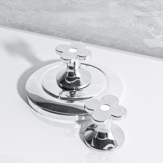Blumenförmiger Toilettendrücker 1 Stück/2 Stück Toilettentaste Drücker Leicht abwischbar Universell passend Werkzeuglose Montage Toilettenspülkasten-Tastenhilfe für Frauen mit langen Nägeln
