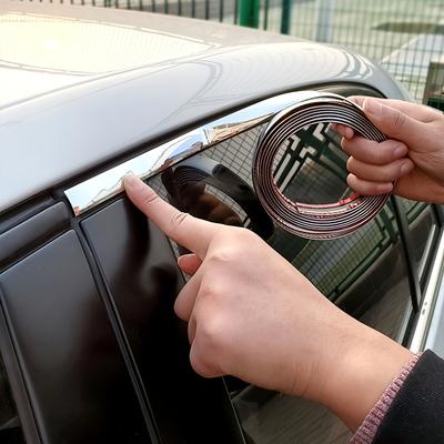 1 Rouleau Bande Universelle de Protection de Bord de Porte de Voiture - Anti-Collision, Anti-Rayures, Anti-Frottement, Autocollant avec Finition Chromée Brillante.