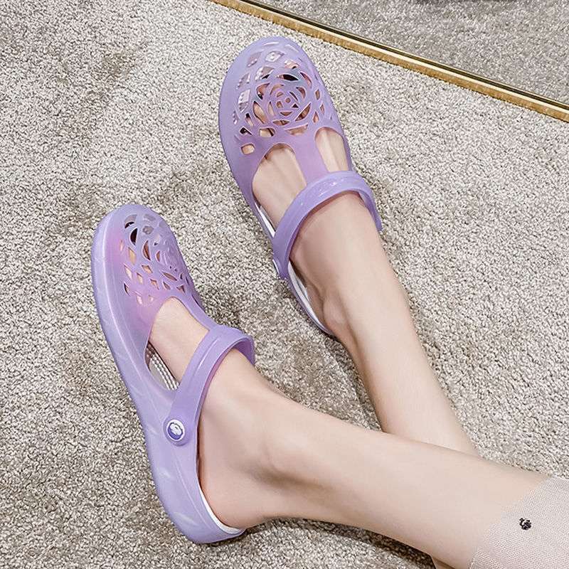 Buty z dziurami damskie lato nowe sandały galaretkowe wersja koreańska modne płaskie antypoślizgowe buty plażowe słodkie sandały uczennicy