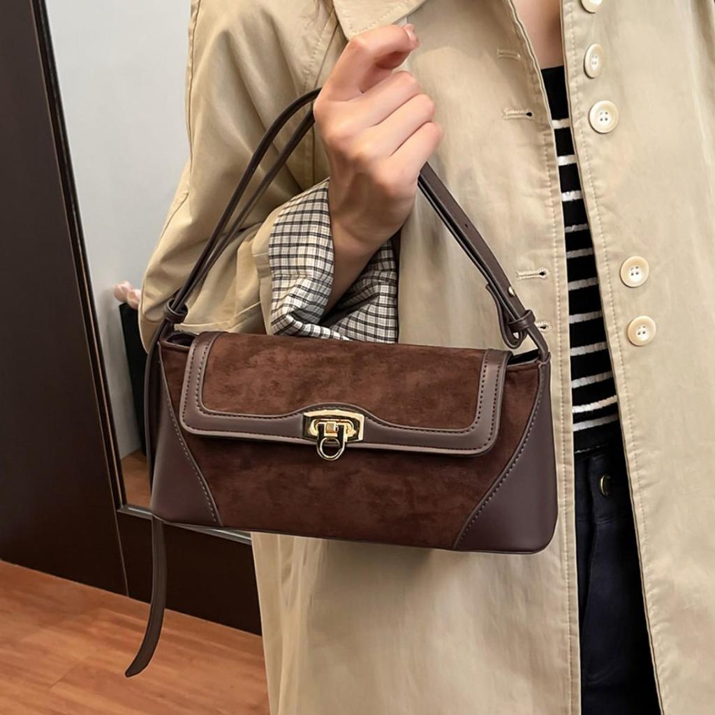 Autumn & Winter Women's Versatile Retro French Shoulder Crossbody Baguette Handbag